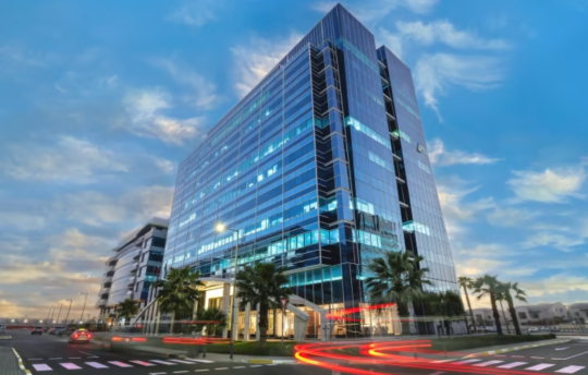 國際企業 International Holding Company